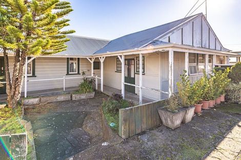 Photo of property in 19 Ruapehu Street, Castlecliff, Wanganui, 4501