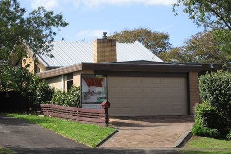 Photo of property in 11 Stansfield Place, Sunnyhills, Auckland, 2010