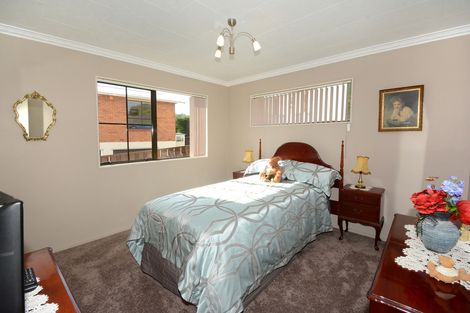 Photo of property in 2 Beverley Place, Waverley, Dunedin, 9013