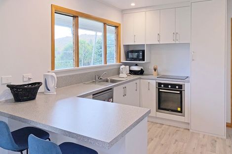 Photo of property in 33 Halsey Street, Clinton, 9534