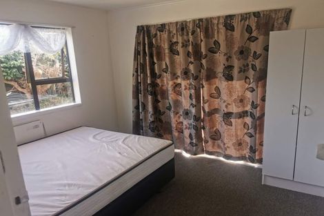 Photo of property in 42 Kamahi Street, Stokes Valley, Lower Hutt, 5019