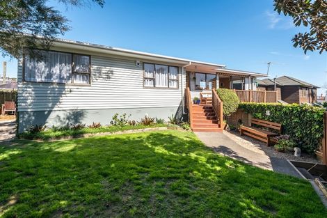 Photo of property in 105 Ridge Road, Howick, Auckland, 2014