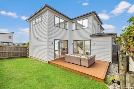 Photo of property in 12a Sheridan Drive, New Lynn, Auckland, 0600