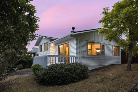 Photo of property in 15 Zita Maria Drive, Massey, Auckland, 0614