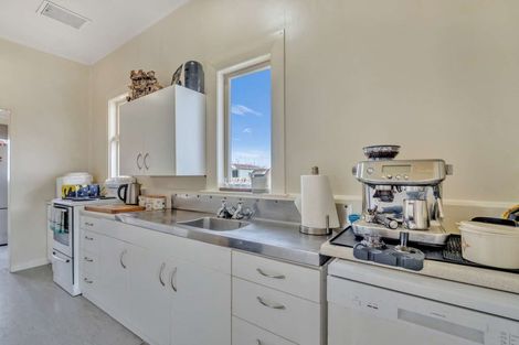 Photo of property in 14 Ruawai Wharf Road, Ruawai, 0530