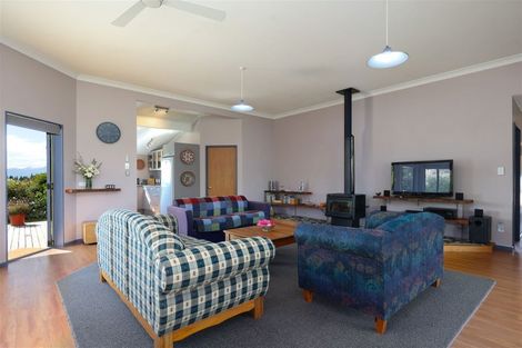 Photo of property in 335 Old Coach Road, Upper Moutere, 7173