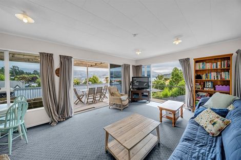 Photo of property in 19 Walnut Place, Akaroa, 7520