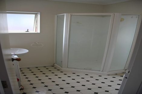 Photo of property in 106a Moorefield Road, Johnsonville, Wellington, 6037