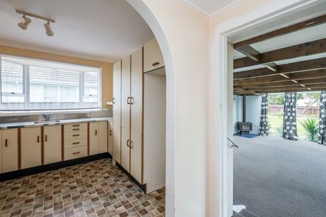 Photo of property in 15 Carlisle Street, Levin, 5510