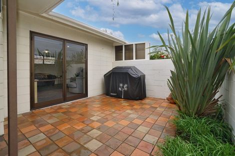 Photo of property in 6 Norma Place, Riverlea, Hamilton, 3216