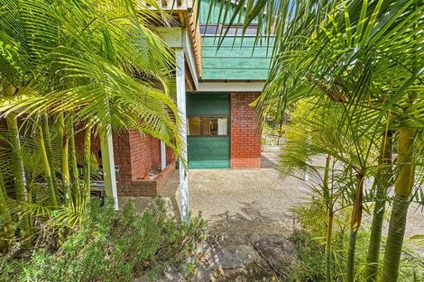 Photo of property in 2/58 Glencoe Road, Browns Bay, Auckland, 0630