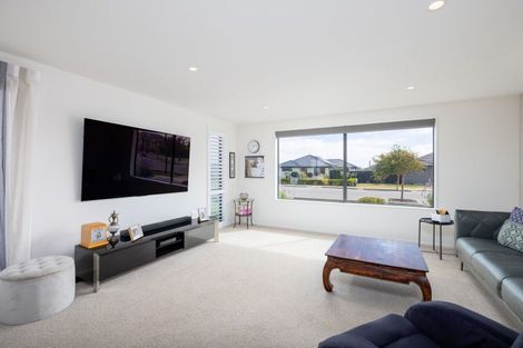 Photo of property in 18 Tiritiri Moana Drive, Pegasus, 7612