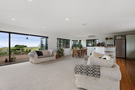 Photo of property in 357 Mclachlan Road, Kaukapakapa, Warkworth, 0984