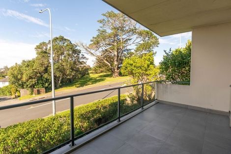 Photo of property in 9/79 Schnapper Rock Road, Schnapper Rock, Auckland, 0632