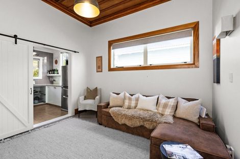 Photo of property in 78 Charles Street, Westshore, Napier, 4110