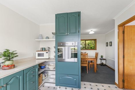 Photo of property in 24 Southern Cross Crescent, Island Bay, Wellington, 6023
