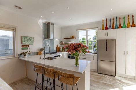 Photo of property in 706 Methuen Street, Saint Leonards, Hastings, 4120