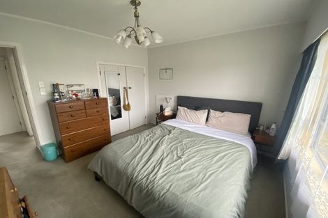 Photo of property in 1/4 Norman Spencer Drive, Papatoetoe, Auckland, 2104