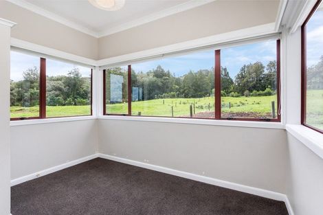 Photo of property in 369 Mangakura Road, Helensville, 0875