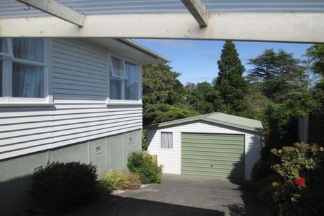 Photo of property in 36 Maui Pomare Street, Blockhouse Bay, Auckland, 0600
