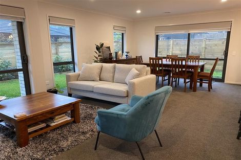 Photo of property in 4 Mooring Close, Whitby, Porirua, 5024