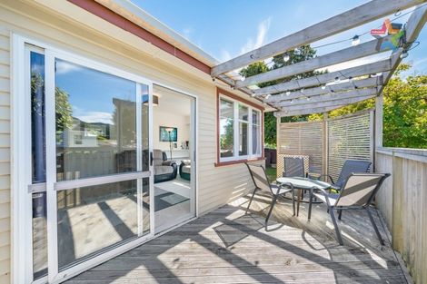 Photo of property in 4 Tui Grove, Elderslea, Upper Hutt, 5018