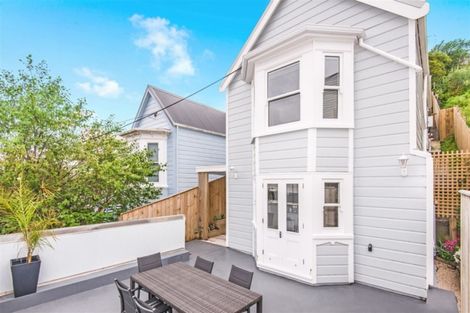 Photo of property in 27 Princess Terrace, Newtown, Wellington, 6021