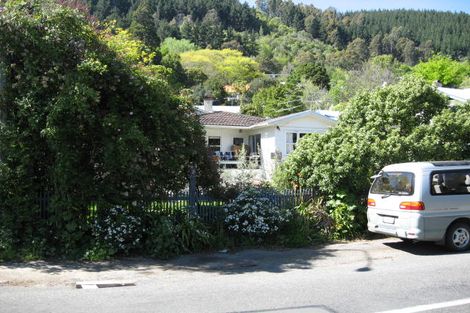 Photo of property in 1 Ngatitama Street, Nelson South, Nelson, 7010