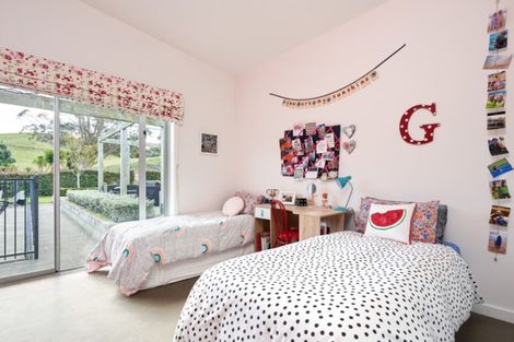 Photo of property in 6 Te Roera Drive, Taradale, Napier, 4112