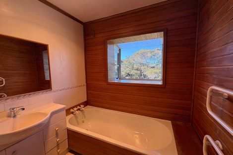 Photo of property in 4a Glendhu Road, Bayview, Auckland, 0629
