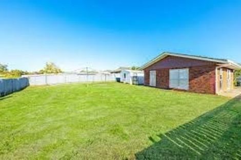 Photo of property in 68 Chelburn Crescent, Mangere East, Auckland, 2024