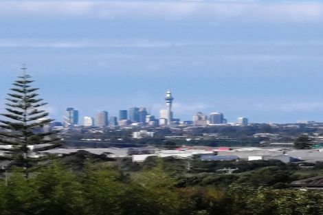 Photo of property in 14 Kokiri Street, Te Atatu South, Auckland, 0610