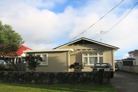 Photo of property in 59 Riverside Drive, Waiwhetu, Lower Hutt, 5010
