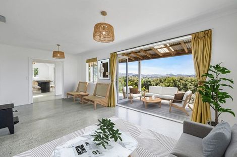 Photo of property in 8 Daphne Place, Mangawhai, 0505