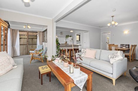 Photo of property in 27 Elizabeth Street, Kensington, Whangarei, 0112