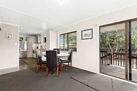 Photo of property in 6 Te Moau Avenue, Parakai, 0830