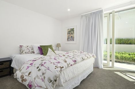 Photo of property in 1/31 Craig Road, Milford, Auckland, 0620