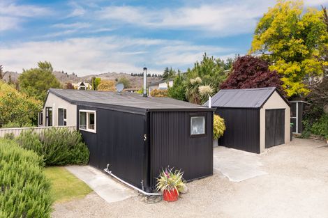 Photo of property in 5 Athenry Road, Bridge Hill, Alexandra, 9320