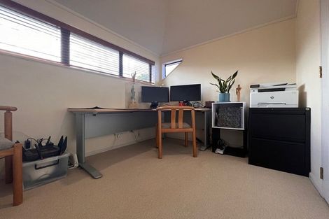Photo of property in 3 Javelin Place, West Harbour, Auckland, 0618