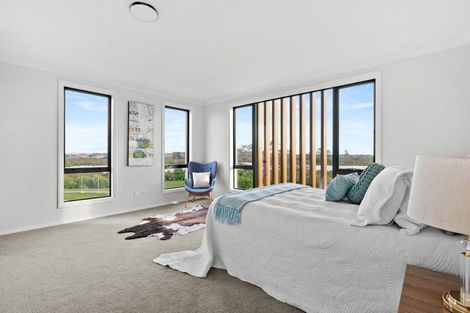 Photo of property in 28 Catalina Avenue, Rosehill, Papakura, 2113