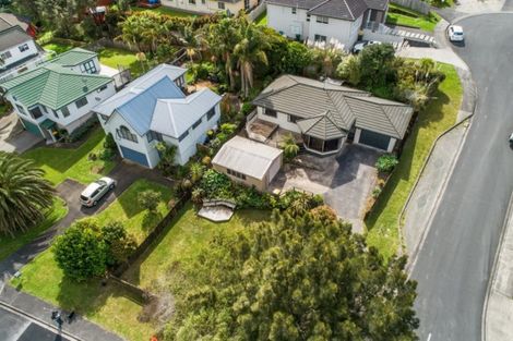 Photo of property in 52 Ferry Road, Arkles Bay, Whangaparaoa, 0932
