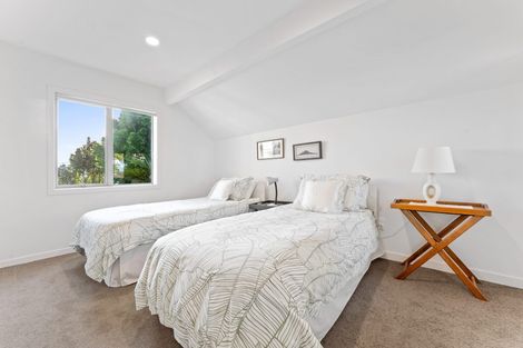 Photo of property in 18a Sylvan Park Avenue, Milford, Auckland, 0620