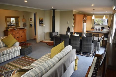 Photo of property in 12 Rata Street, Otaki Beach, Otaki, 5512