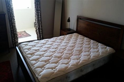 Photo of property in Devonport Apartments, 45/127 Saint Aubyn Street, New Plymouth, 4310