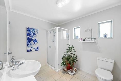 Photo of property in 215 Alec Craig Way, Gulf Harbour, Whangaparaoa, 0930