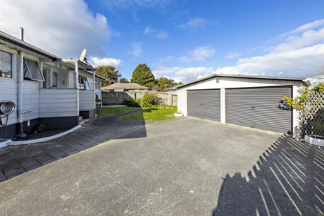 Photo of property in 39 Balloch Street, Randwick Park, Auckland, 2105