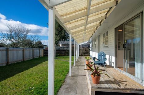 Photo of property in 5 Kouma Place, Fairy Springs, Rotorua, 3015