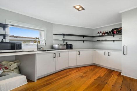 Photo of property in 12 Fordyce Avenue, Sunnyhills, Auckland, 2010