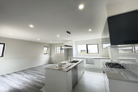 Photo of property in 88c John Downs Drive, Browns Bay, Auckland, 0630