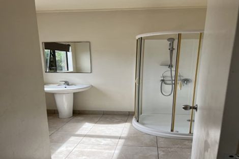 Photo of property in 2 Dalmahoy Place, Wattle Downs, Auckland, 2103